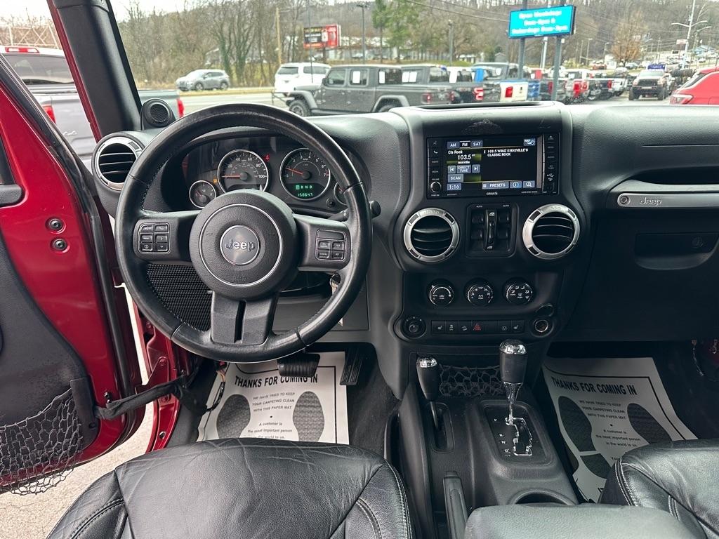 Jeep Wrangler Unlimited 4WD 4dr Sahara 2013