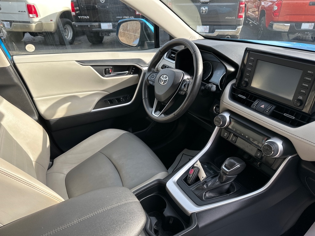 Toyota RAV4 XLE Premium AWD (Natl) 2019