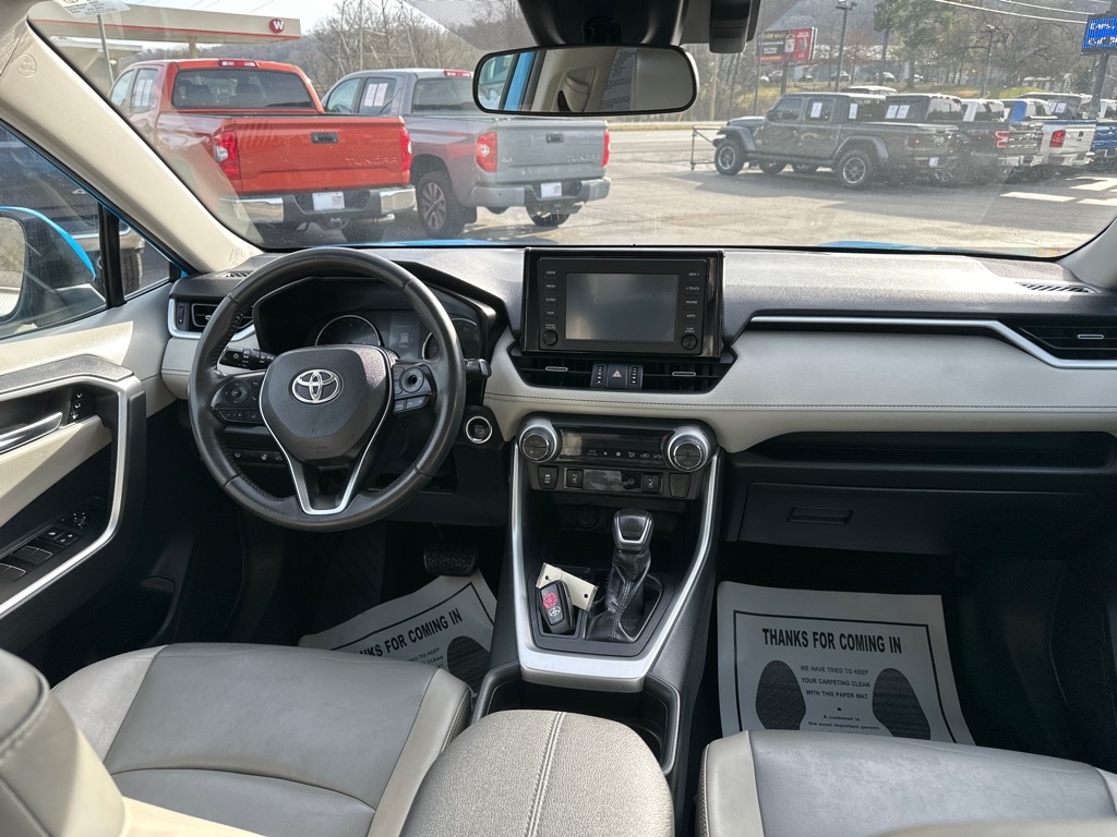 Toyota RAV4 XLE Premium AWD (Natl) 2019