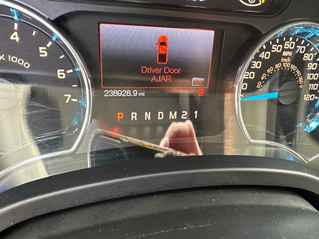 Ford F-150 4WD SuperCrew 145" Platinum 2013