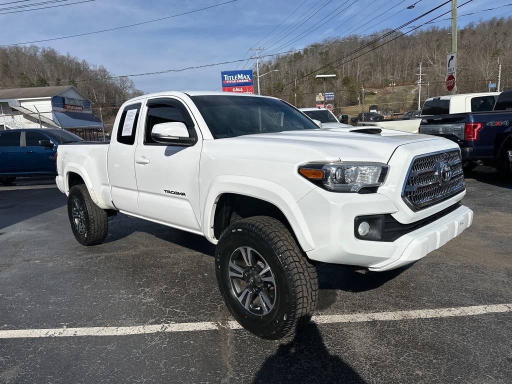 Toyota Tacoma TRD Off Road Access Cab 6' Bed V6 4x4 AT (Natl) 2017