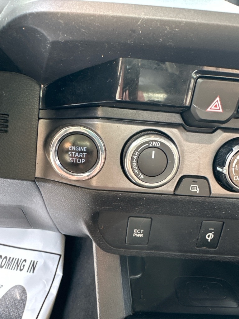 Toyota Tacoma TRD Off Road Access Cab 6' Bed V6 4x4 AT (Natl) 2017