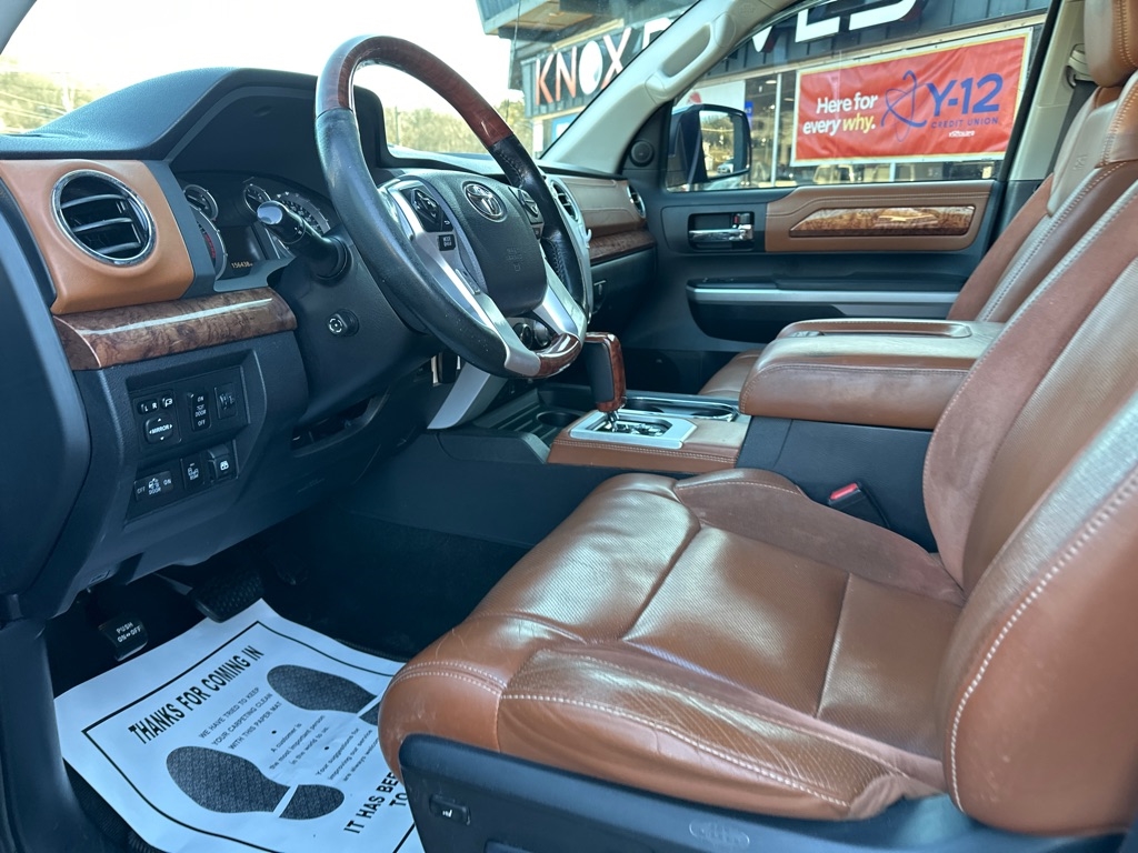 Toyota Tundra 4WD Truck CrewMax 5.7L V8 6-Spd AT Platinum (Natl) 2016