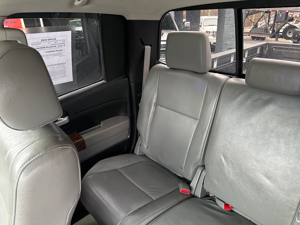 Toyota Tundra 4WD Truck Dbl 5.7L FFV V8 6-Spd AT LTD (Natl) 2010