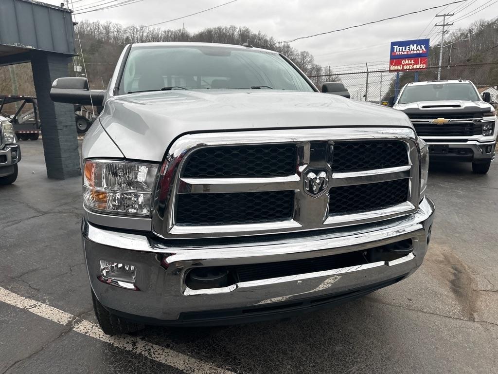 RAM 3500 SLT 4x4 Crew Cab 6'4" Box 2017
