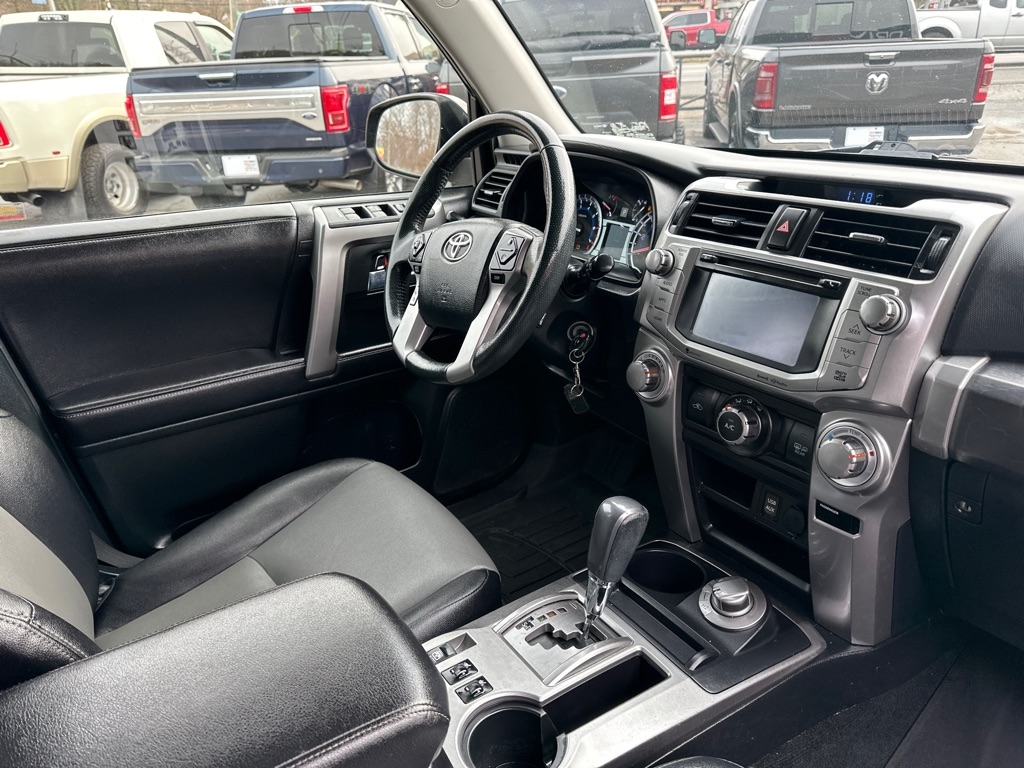 Toyota 4Runner 4WD 4dr V6 Trail Premium (Natl) 2016