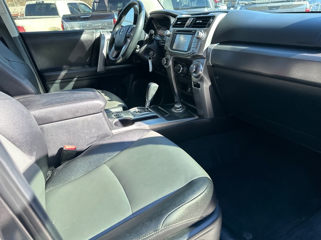 Toyota 4Runner 4WD 4dr V6 Trail Premium (Natl) 2016