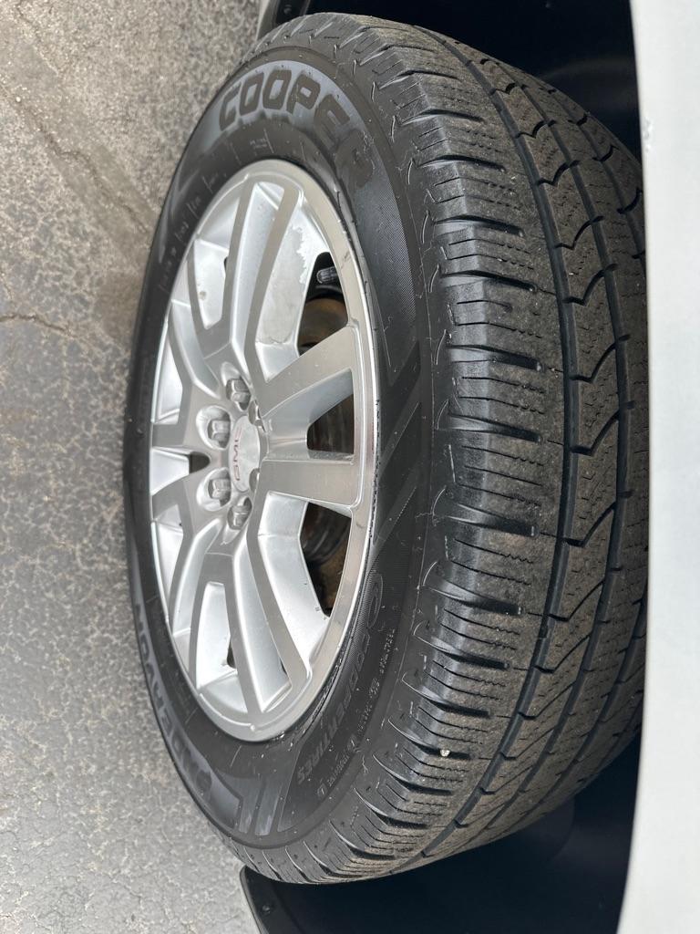 GMC Acadia AWD 4dr Denali 2015