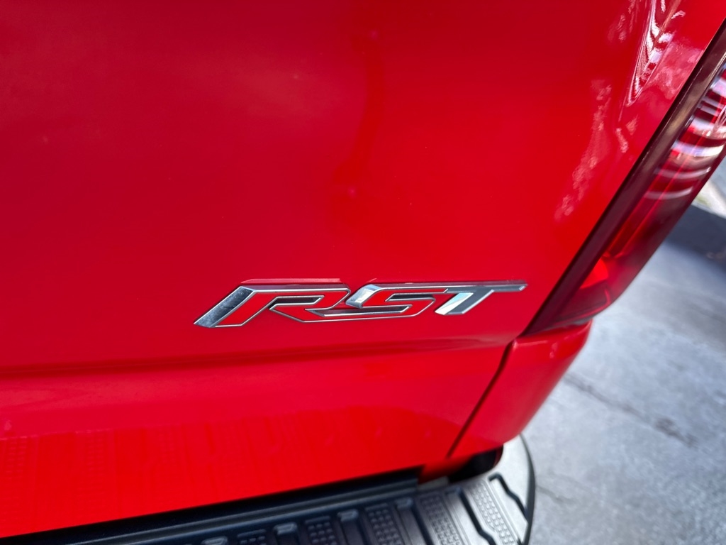 Chevrolet Silverado 1500 4WD Double Cab 147" RST 2020