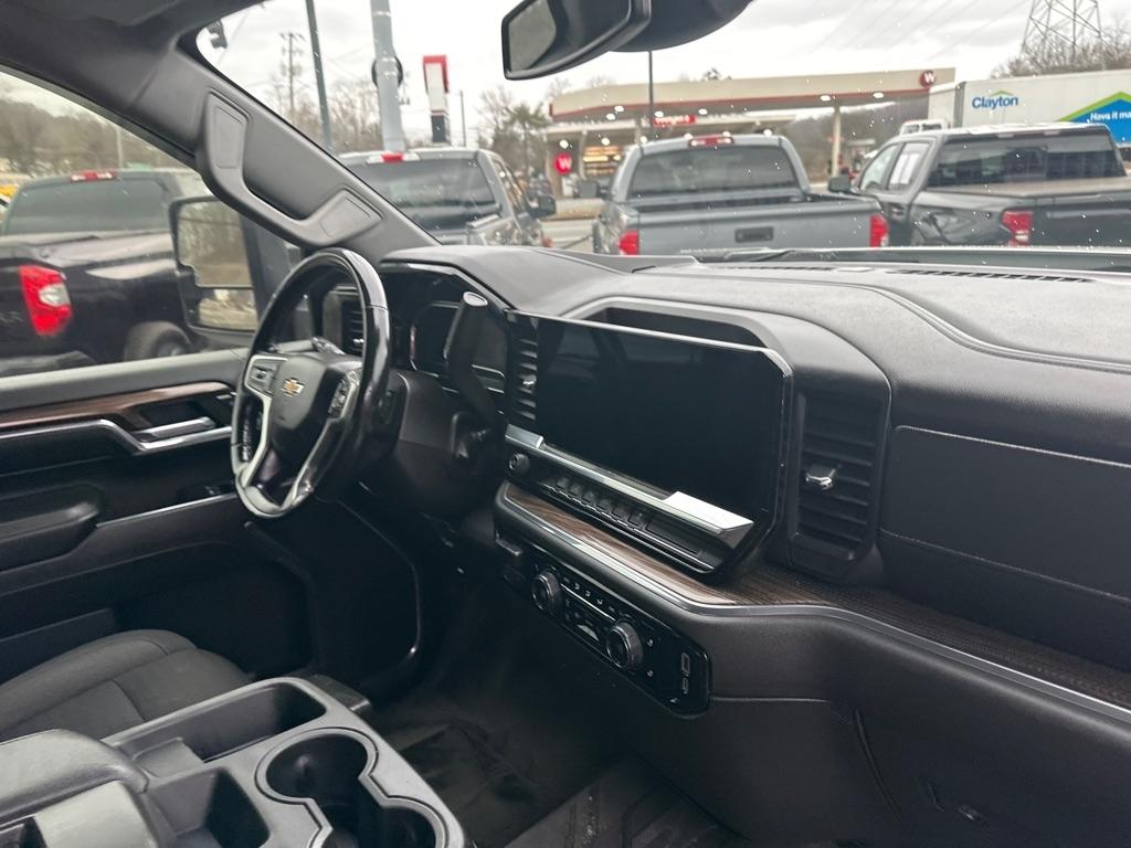 Chevrolet Silverado 3500HD 4WD Crew Cab 172" LT 2024