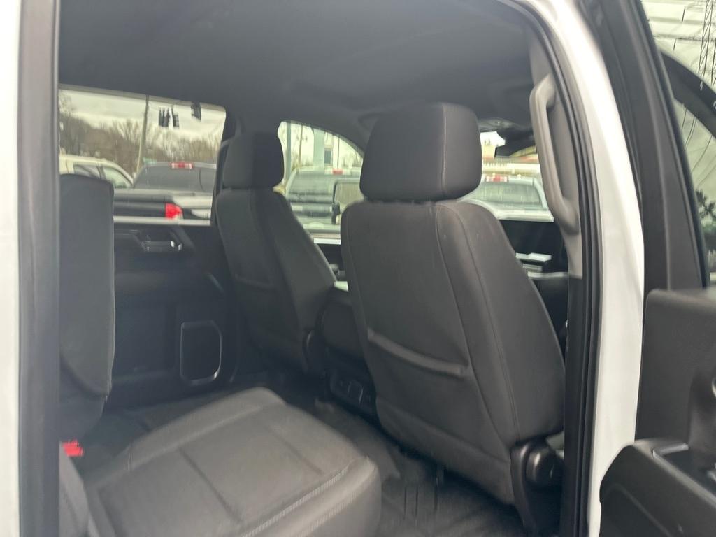 Chevrolet Silverado 3500HD 4WD Crew Cab 172" LT 2024