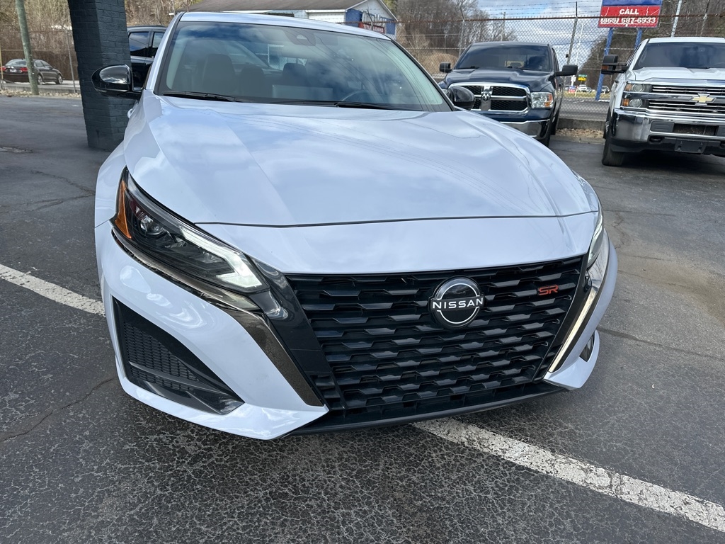 Nissan Altima 2.0 SR Sedan 2024