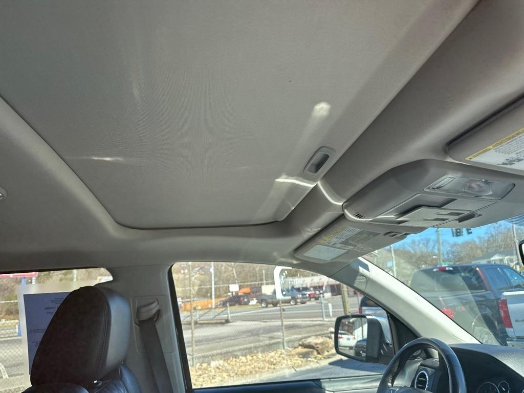 Toyota Tundra 4WD Truck CrewMax 5.7L V8 6-Spd AT Platinum (Natl) 2016