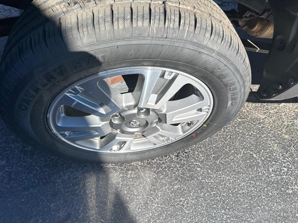 Toyota Tundra 4WD Truck CrewMax 5.7L V8 6-Spd AT Platinum (Natl) 2016