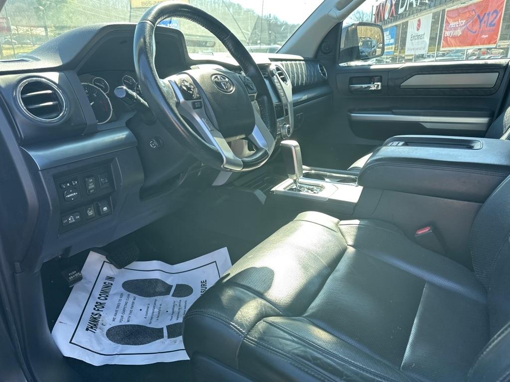 Toyota Tundra 4WD Truck CrewMax 5.7L V8 6-Spd AT Platinum (Natl) 2016