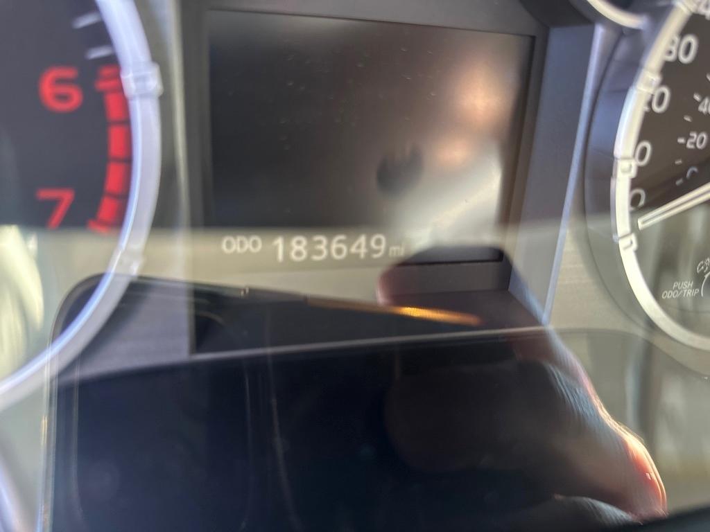 Toyota Tundra 4WD Truck CrewMax 5.7L V8 6-Spd AT Platinum (Natl) 2016