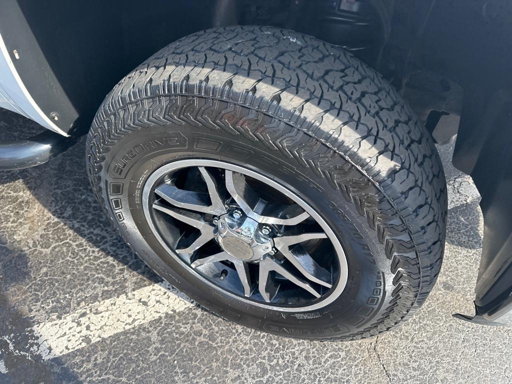 Chevrolet Silverado 1500 4WD Crew Cab 143.5" LT 2013