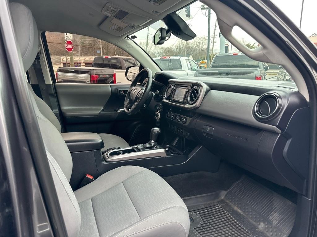 Toyota Tacoma 4WD TRD Off Road Double Cab 6' Bed V6 AT (Natl) 2019