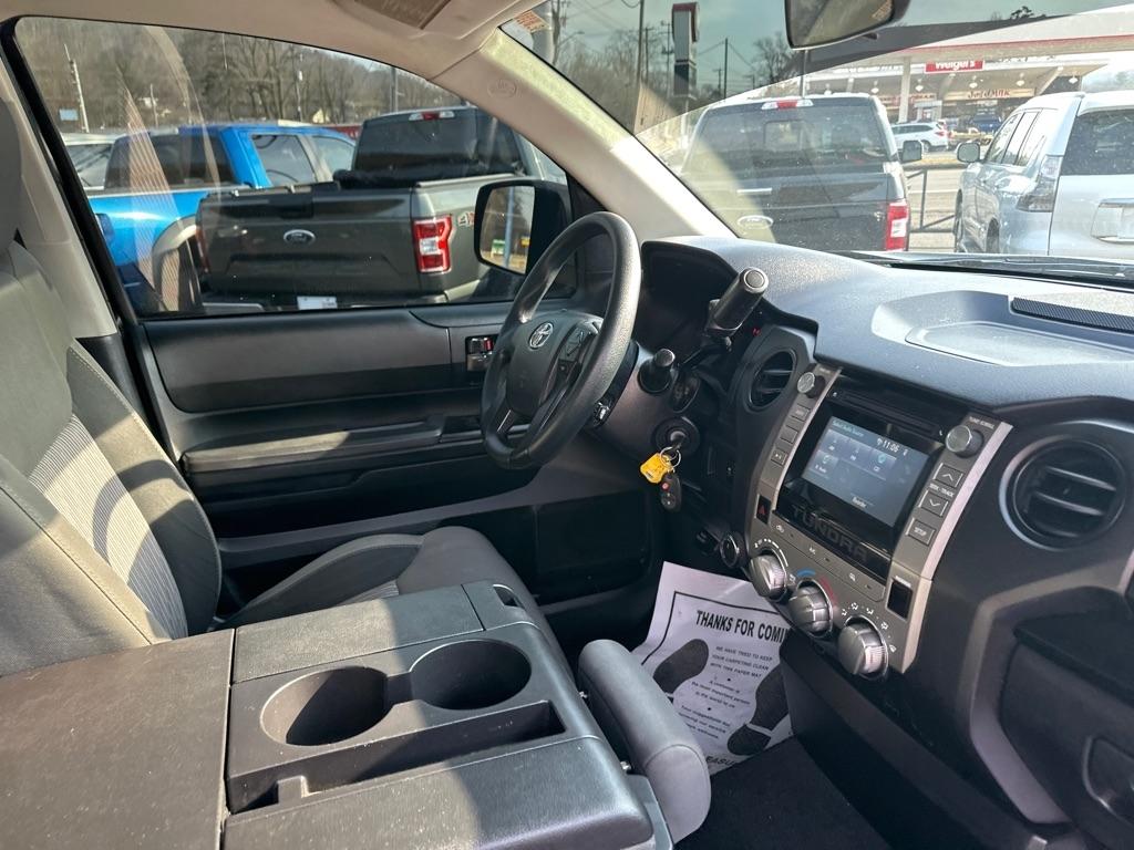 Toyota Tundra 4WD SR5 Double Cab 6.5' Bed 4.6L (Natl) 2017