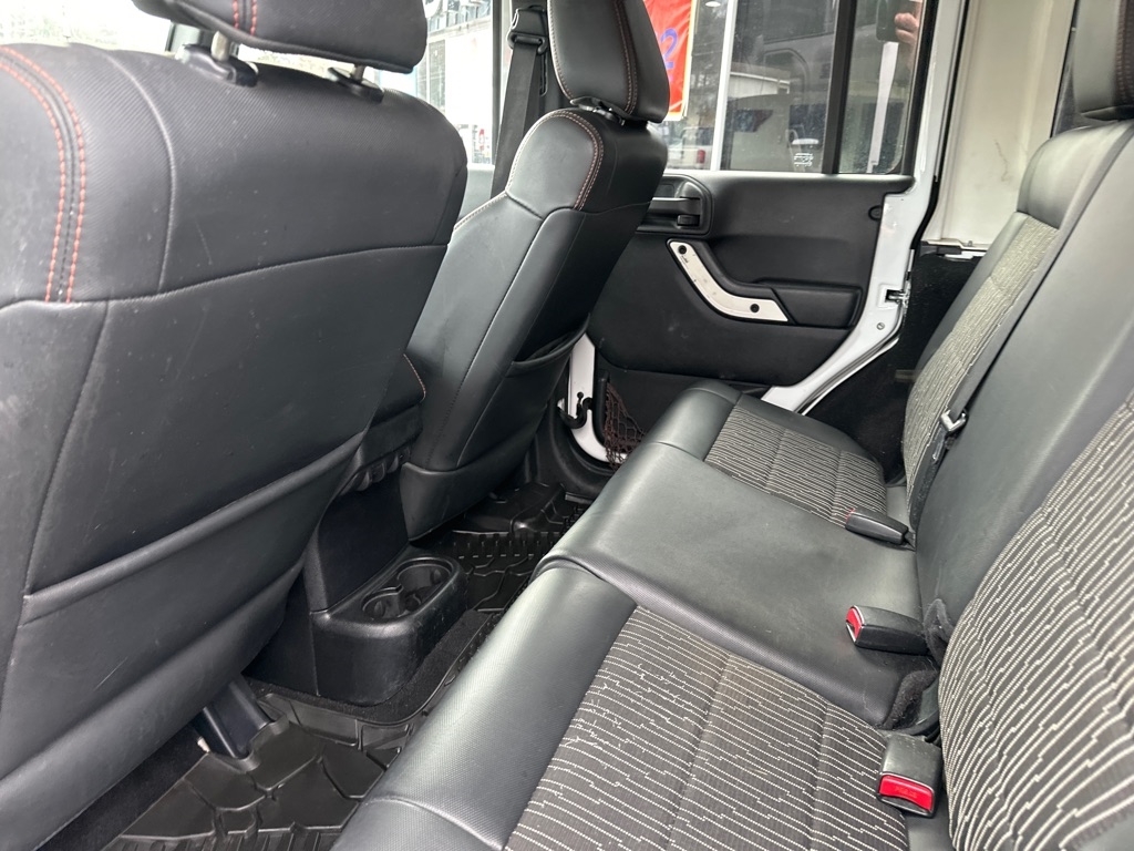 Jeep Wrangler Unlimited 4WD 4dr Arctic *Ltd Avail* 2012