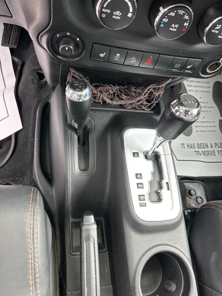 Jeep Wrangler Unlimited 4WD 4dr Arctic *Ltd Avail* 2012