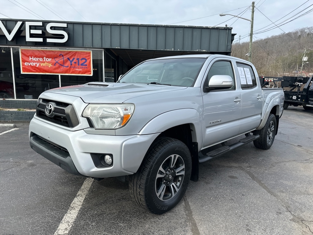 Toyota Tacoma 4WD Double Cab V6 MT (Natl) 2012
