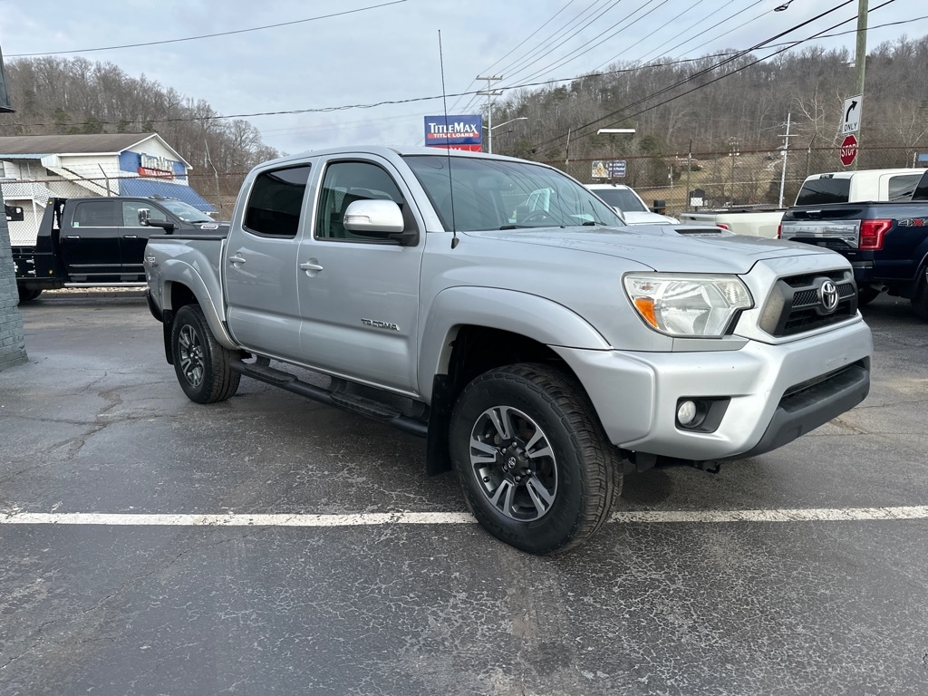 Toyota Tacoma 4WD Double Cab V6 MT (Natl) 2012