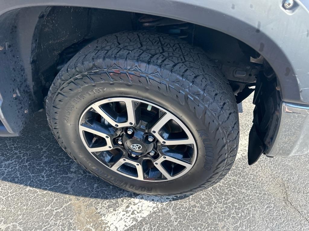 Toyota Tundra 4WD Truck CrewMax 5.7L V8 6-Spd AT TRD Pro (Natl) 2016