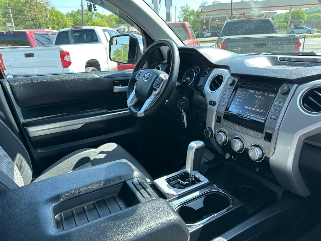 Toyota Tundra 4WD Truck CrewMax 5.7L V8 6-Spd AT TRD Pro (Natl) 2016