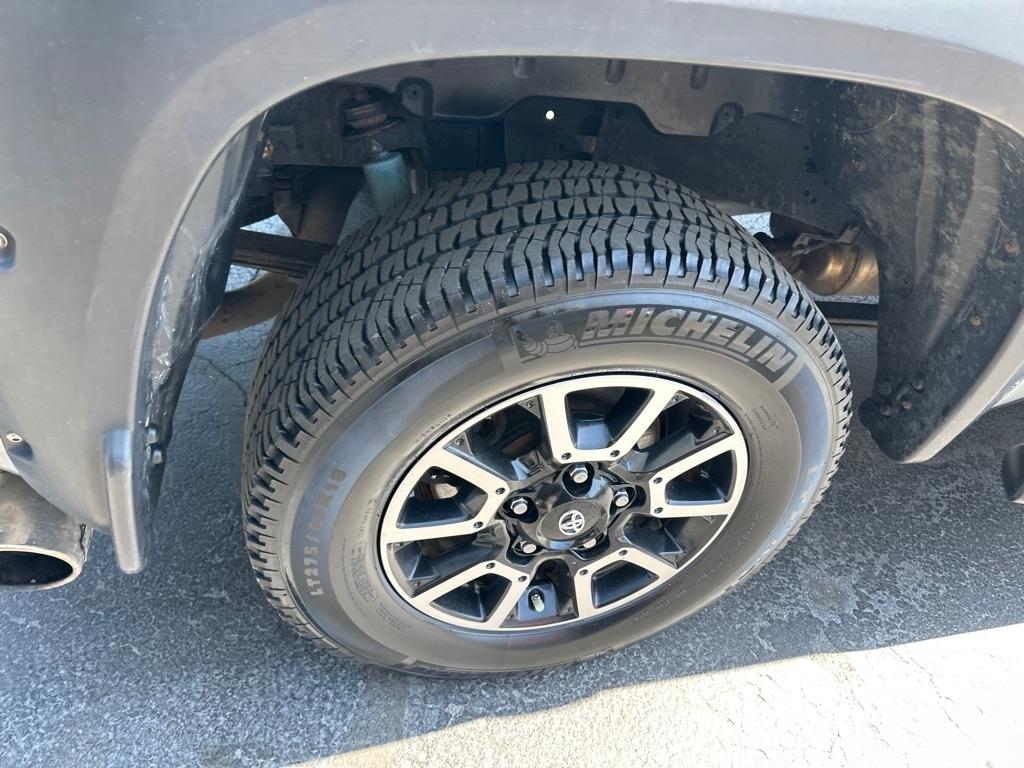 Toyota Tundra 4WD Truck CrewMax 5.7L V8 6-Spd AT TRD Pro (Natl) 2016