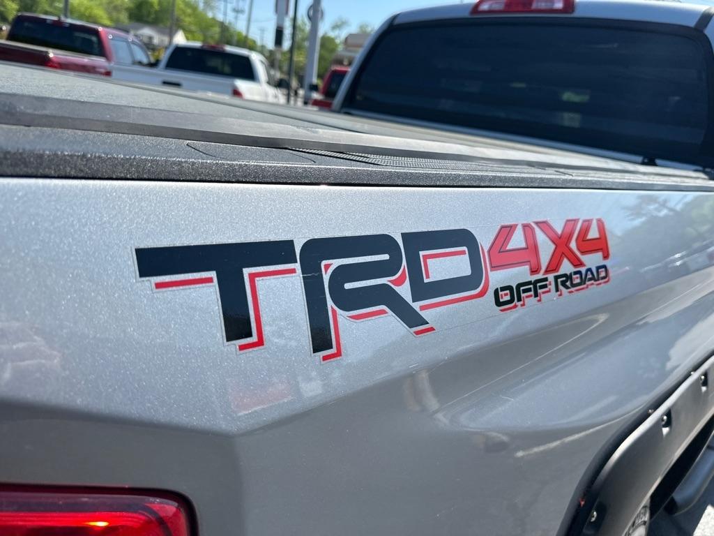 Toyota Tundra 4WD Truck CrewMax 5.7L V8 6-Spd AT TRD Pro (Natl) 2016