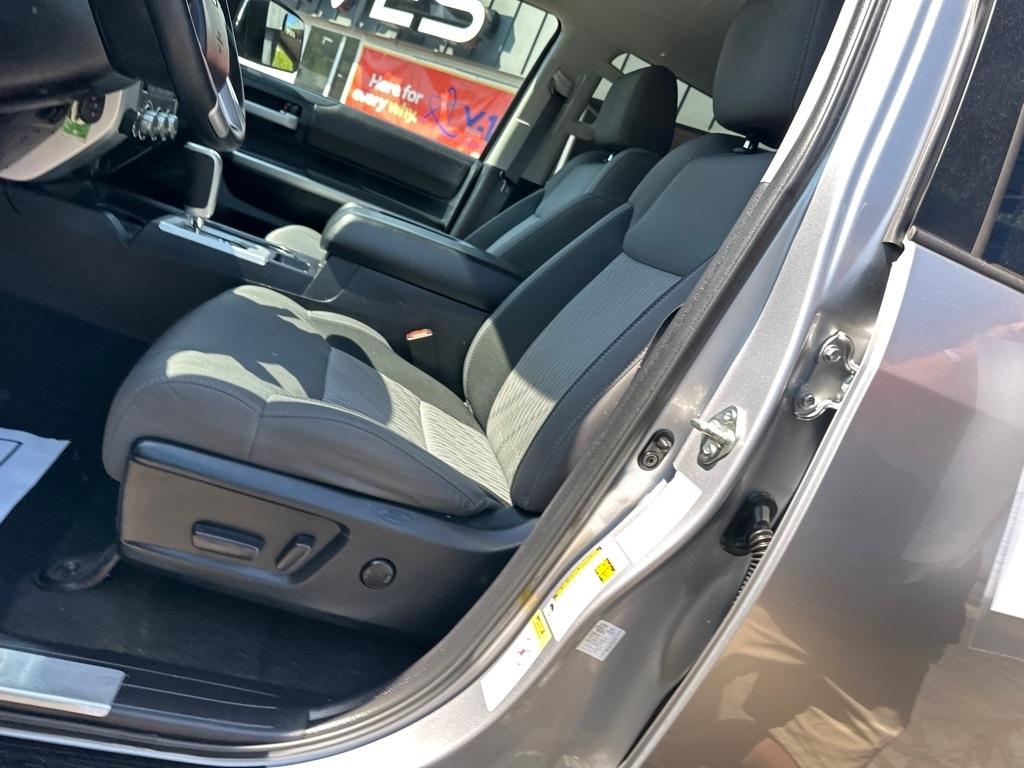 Toyota Tundra 4WD Truck CrewMax 5.7L V8 6-Spd AT TRD Pro (Natl) 2016