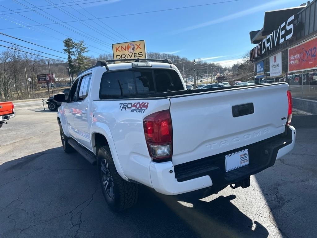 Toyota Tacoma 4WD Double Cab V6 MT TRD Off Road (Natl) 2016