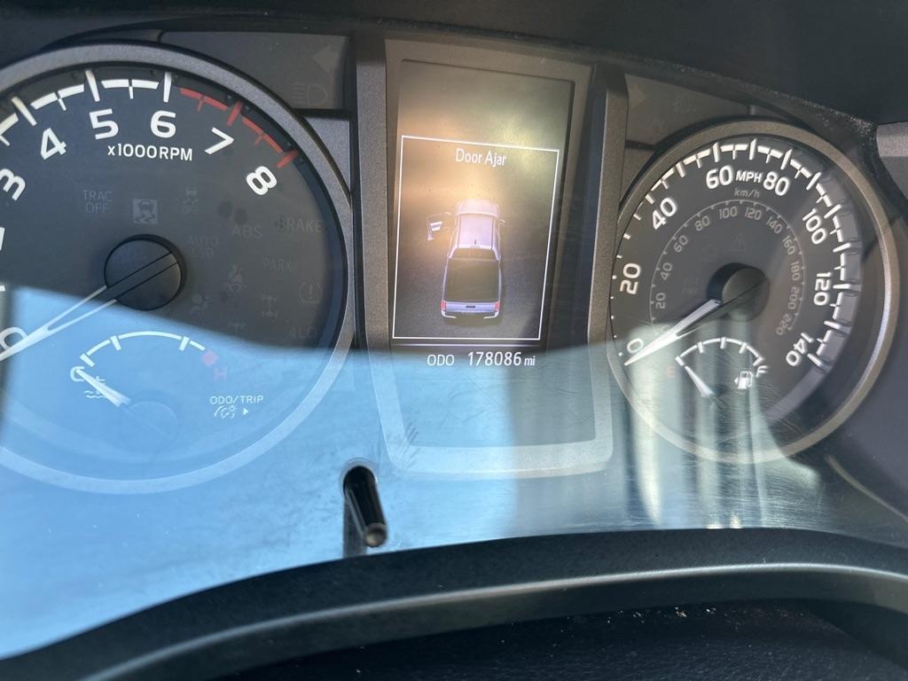 Toyota Tacoma 4WD Double Cab V6 MT TRD Off Road (Natl) 2016