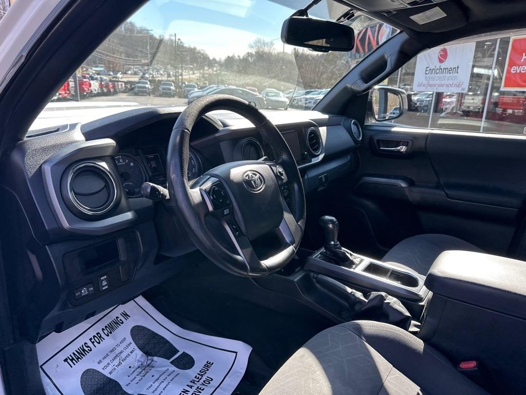 Toyota Tacoma 4WD Double Cab V6 MT TRD Off Road (Natl) 2016