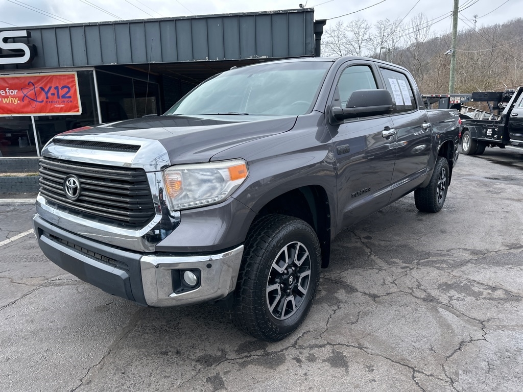 Toyota Tundra 4WD Truck CrewMax 5.7L V8 6-Spd AT LTD (Natl) 2016