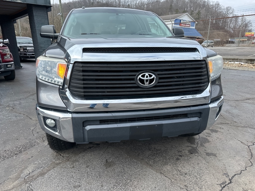 Toyota Tundra 4WD Truck CrewMax 5.7L V8 6-Spd AT LTD (Natl) 2016