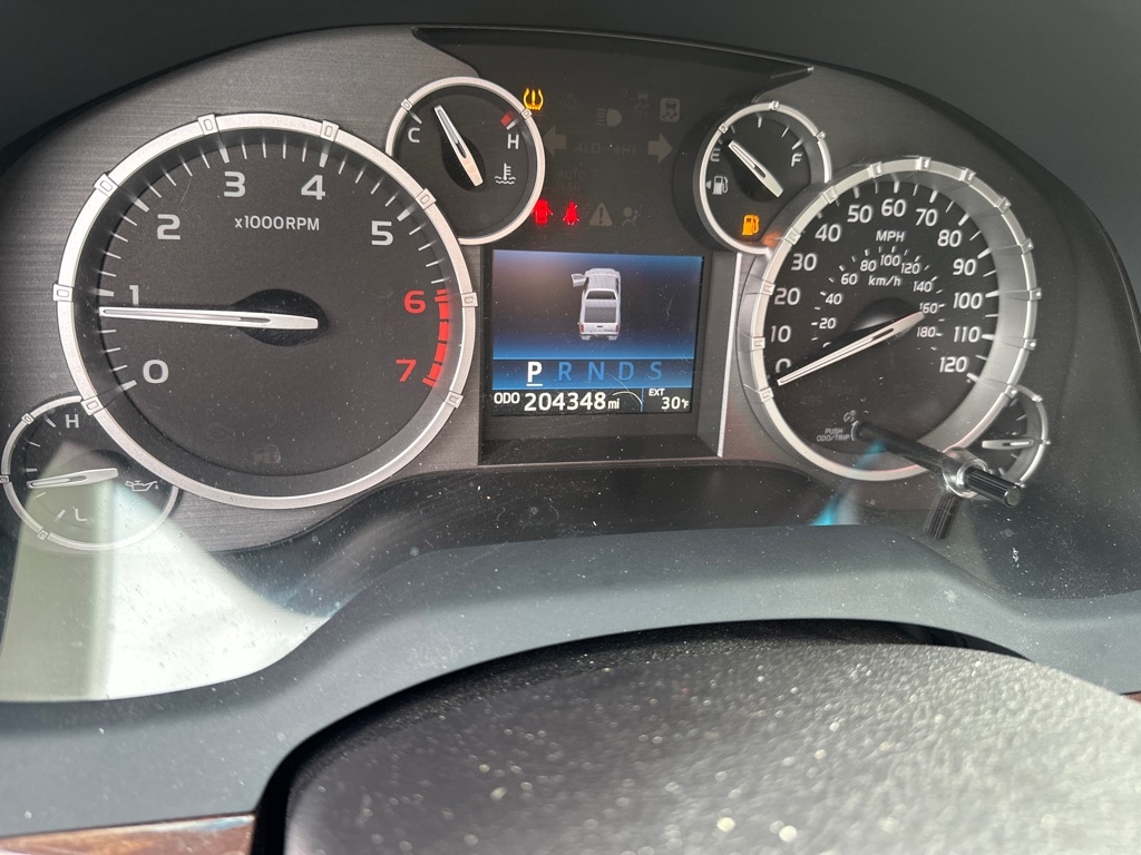 Toyota Tundra 4WD Truck CrewMax 5.7L V8 6-Spd AT LTD (Natl) 2016