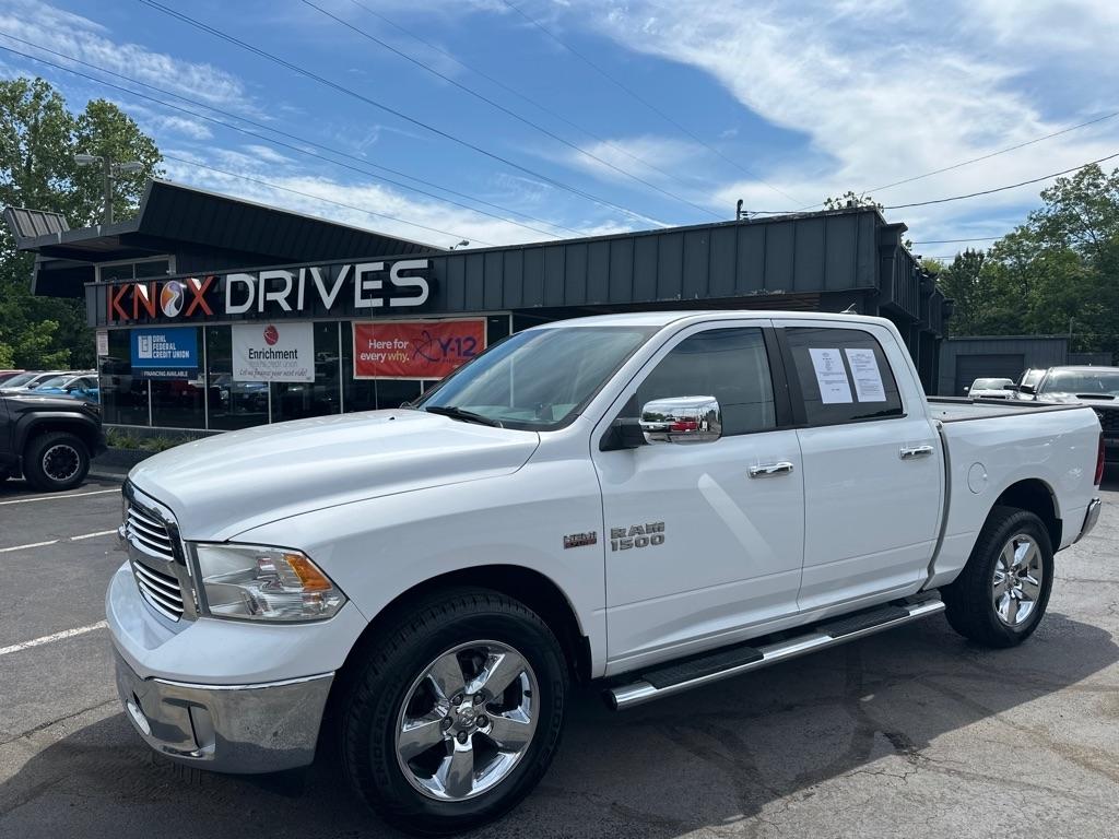 RAM 1500 4WD Crew Cab 140.5" Big Horn 2014