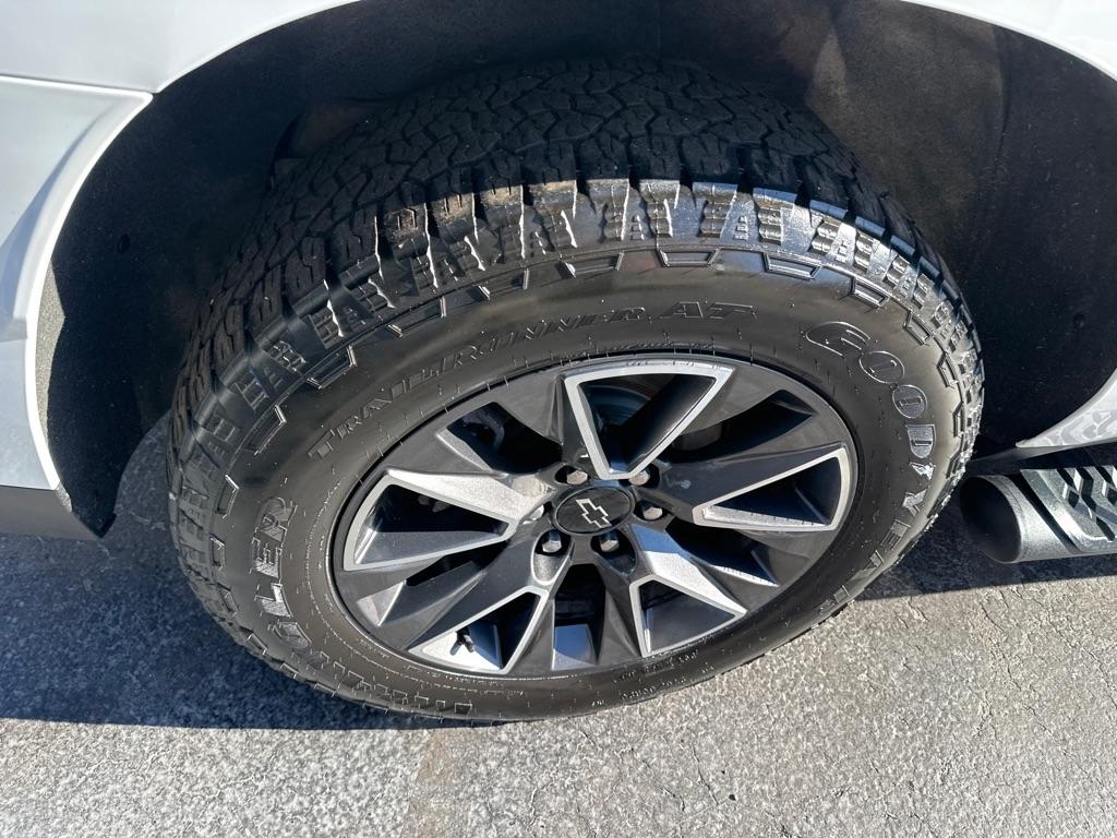 Chevrolet Suburban 4WD 4dr Z71 2021