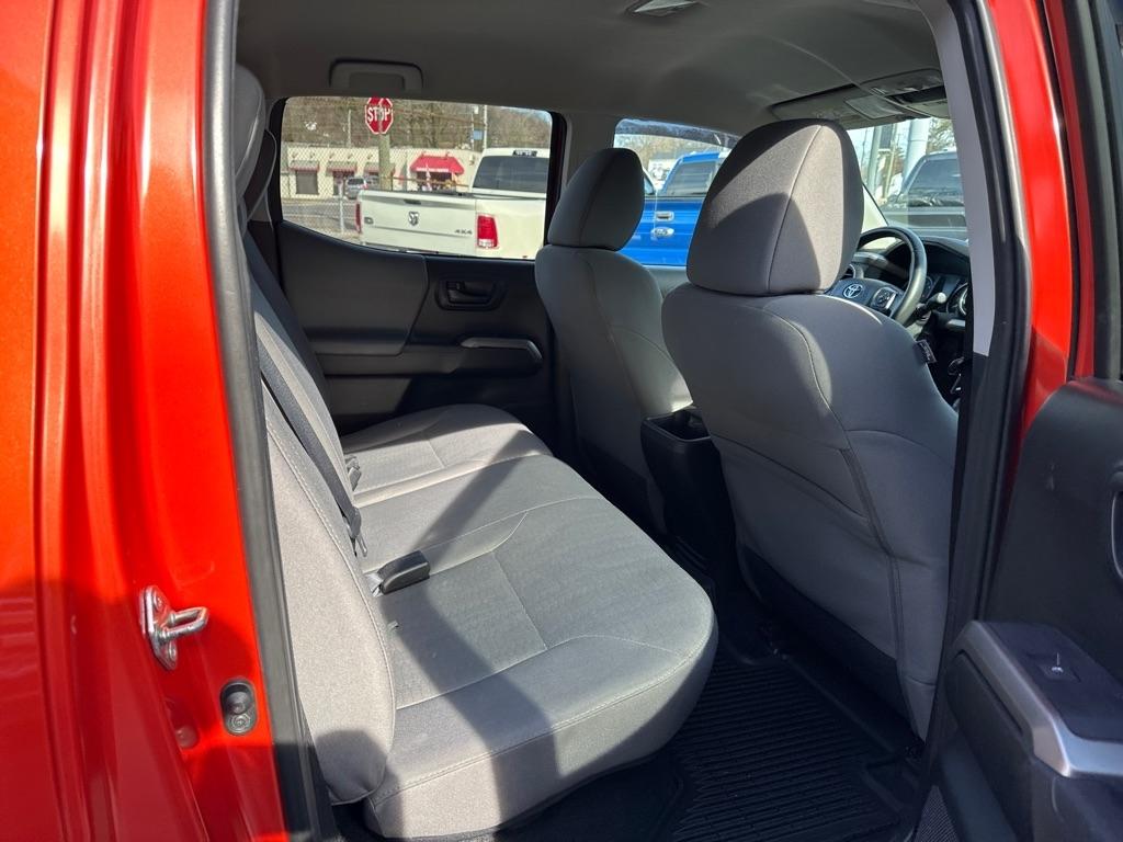 Toyota Tacoma TRD Off Road Double Cab 5' Bed V6 4x4 MT (Natl) 2017