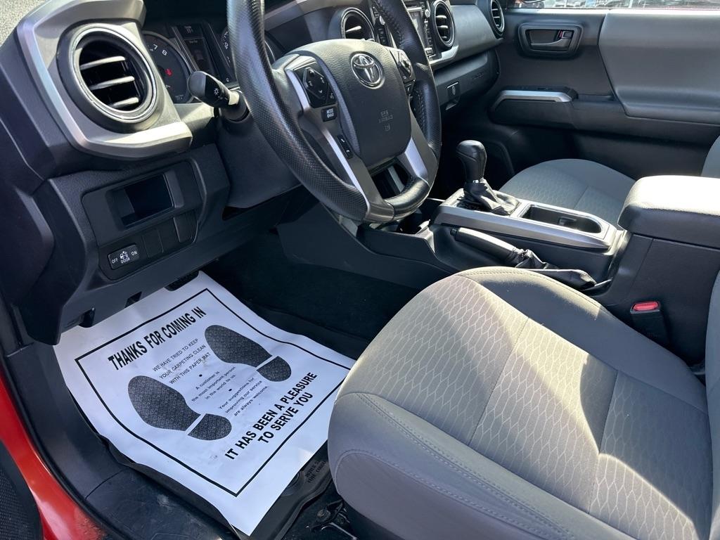 Toyota Tacoma TRD Off Road Double Cab 5' Bed V6 4x4 MT (Natl) 2017