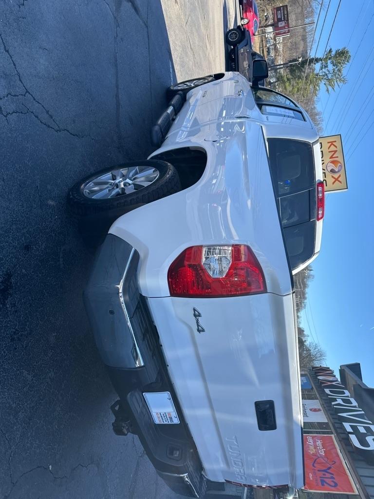 Toyota Tundra 4WD Truck Double Cab 5.7L V8 6-Spd AT LTD (Natl) 2015