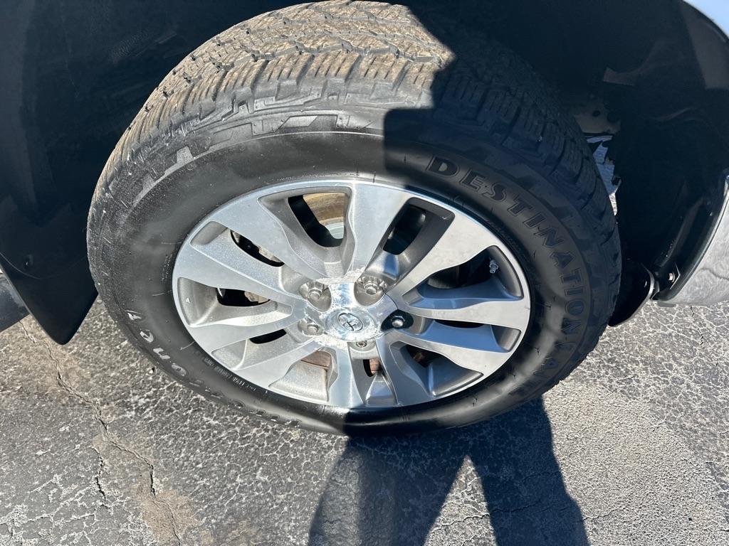 Toyota Tundra 4WD Truck Double Cab 5.7L V8 6-Spd AT LTD (Natl) 2015