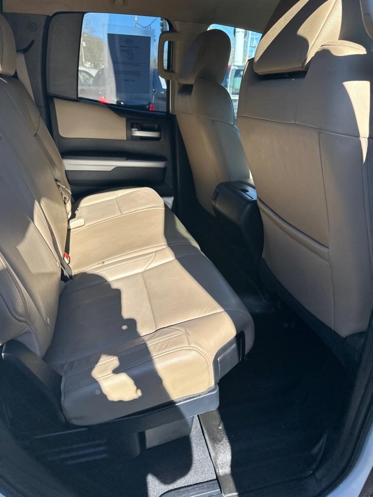 Toyota Tundra 4WD Truck Double Cab 5.7L V8 6-Spd AT LTD (Natl) 2015