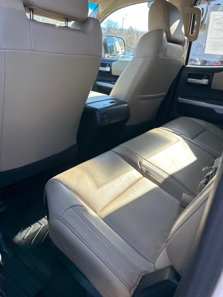 Toyota Tundra 4WD Truck Double Cab 5.7L V8 6-Spd AT LTD (Natl) 2015