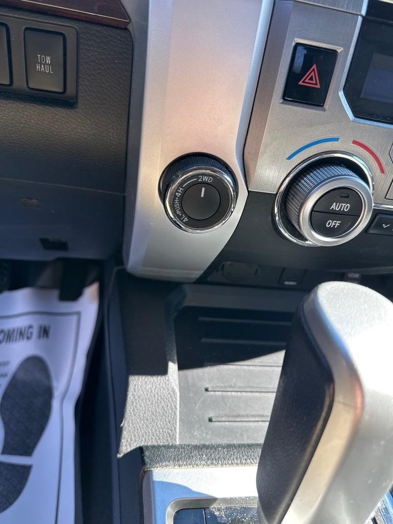 Toyota Tundra 4WD Truck Double Cab 5.7L V8 6-Spd AT LTD (Natl) 2015