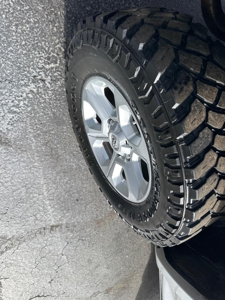 Toyota 4Runner TRD Off Road Premium 4WD (Natl) 2018