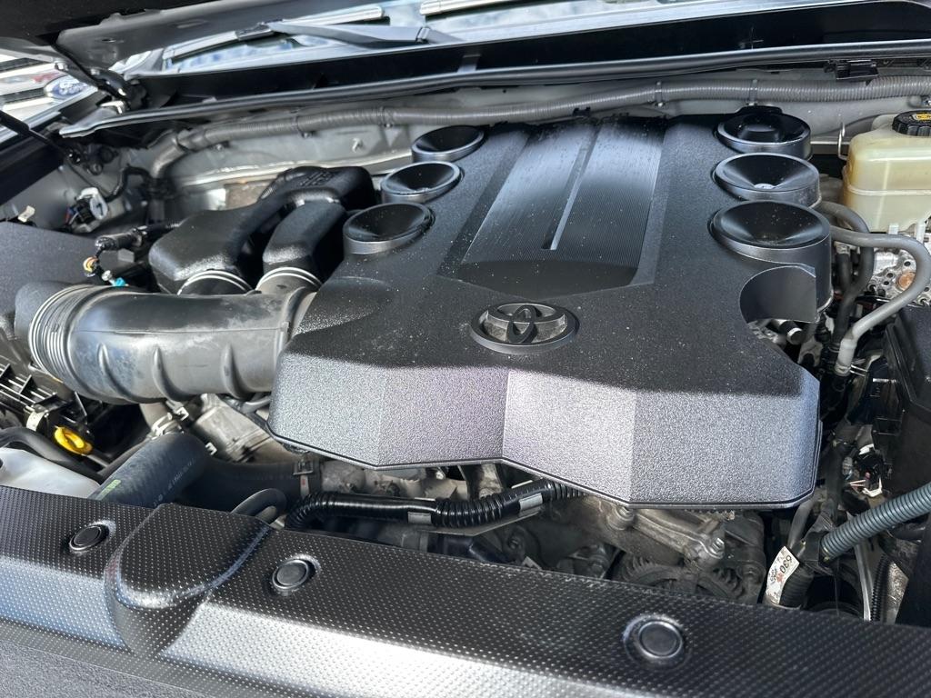 Toyota 4Runner TRD Off Road Premium 4WD (Natl) 2018