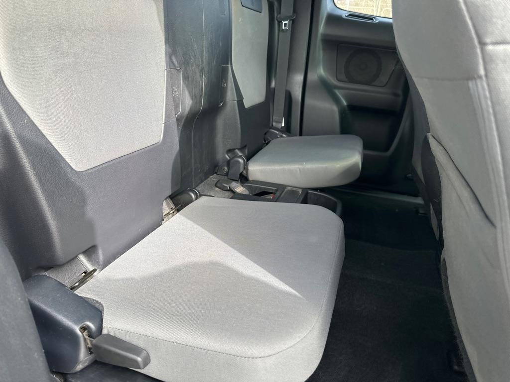 Toyota Tacoma 4WD Access Cab V6 AT TRD Off Road (Natl) 2016